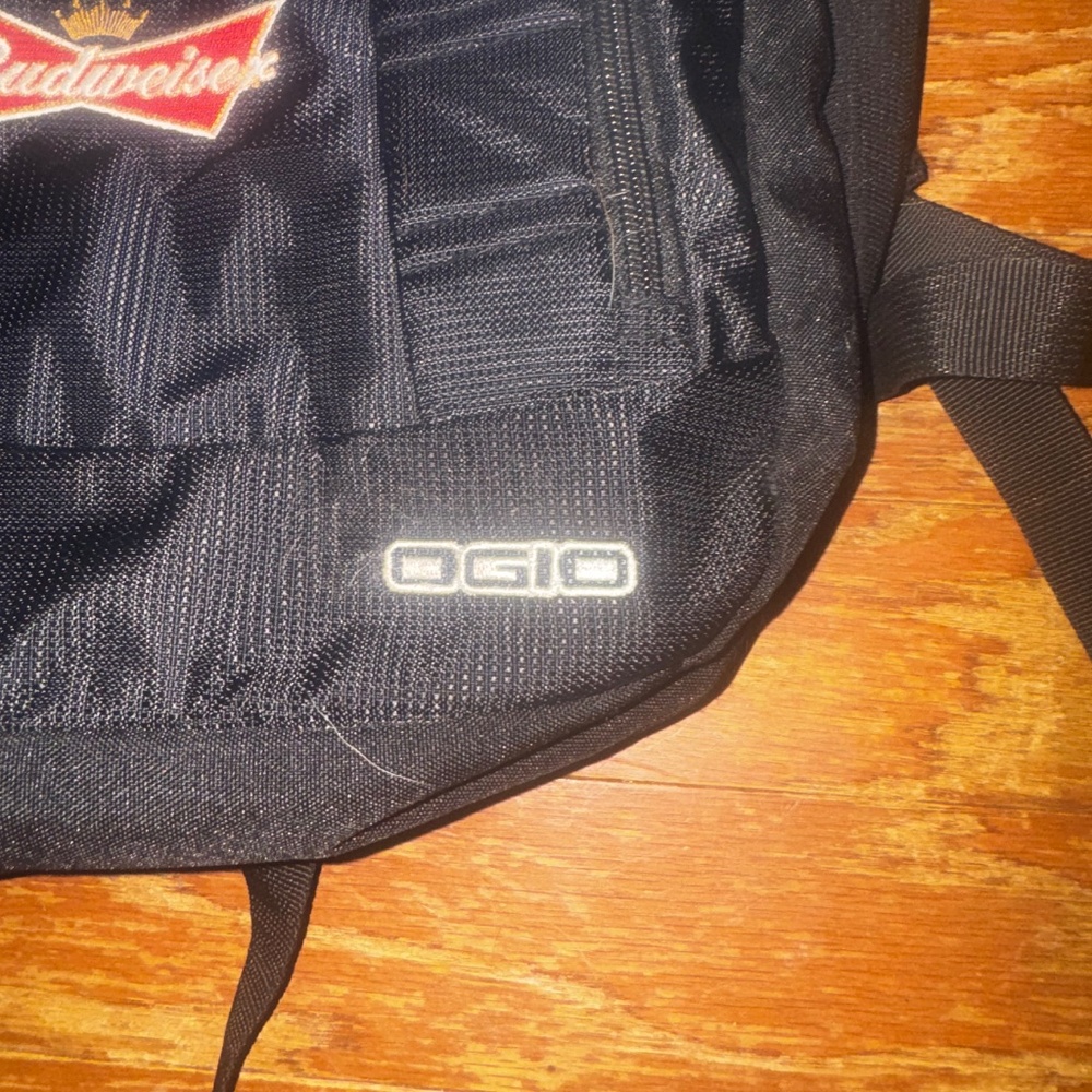 Budweiser Ogio backback - Picture 3 of 6